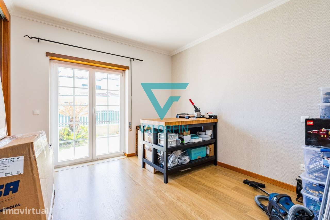 Moradia T4 c/ Jardim e Logradouro - Trutas - Marinha Grande-11