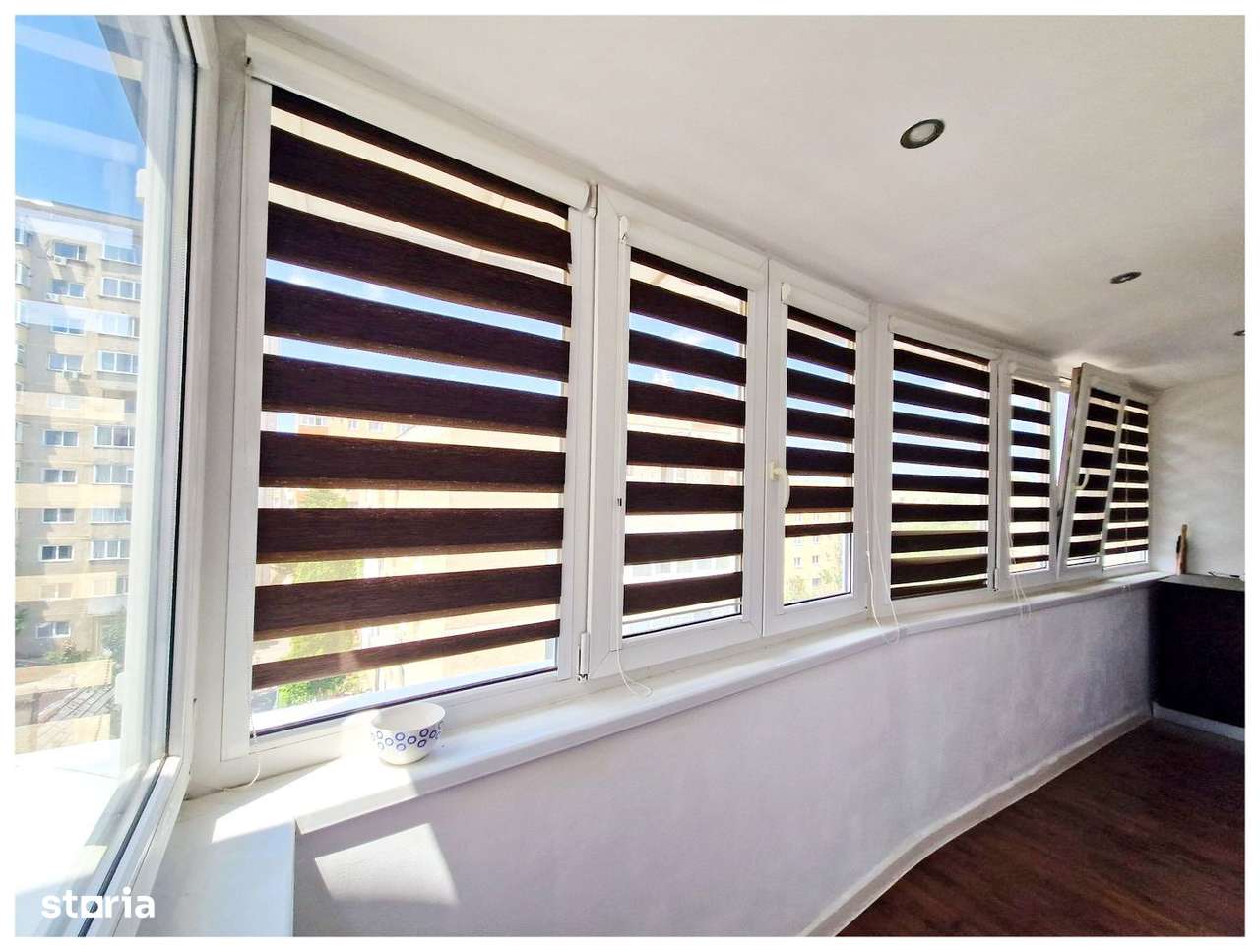 De Vanzare! Apartament 3 camere decomandat- str Zorilor-11