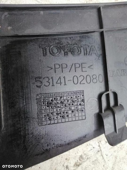 Toyota Corolla e16 e18 osłaon pasa przód maskownica 53141-02080 - 5