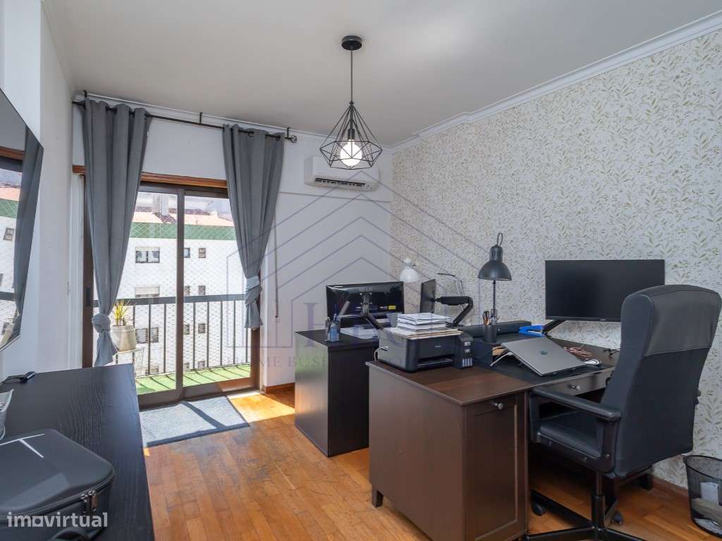 Apartamento T2 em Rio de Mouro - Conforto, Luz Natural e Excelente ...-23