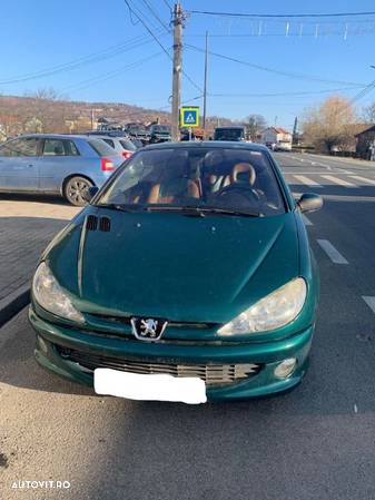 Dezmembrez Peugeot 206CC, 1.6 benzina, anul 2004 - 1