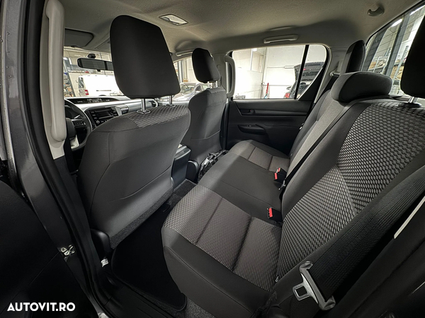 Toyota Hilux 2.4D 150CP 4x4 Double Cab 6MT Comfort - 11