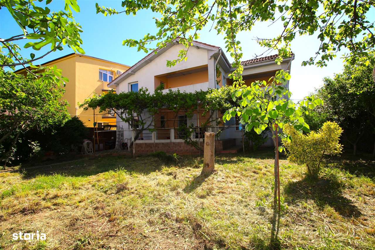 Vila exclusivista P+1E in Mamaia Nord la 500m de Plaja Alezzi-0