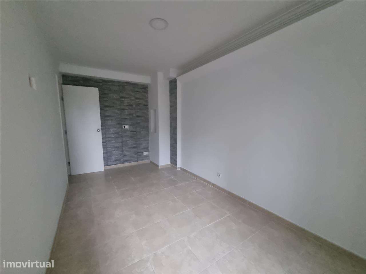Apartamento T2 Campolide - Grande imagem: 5/14