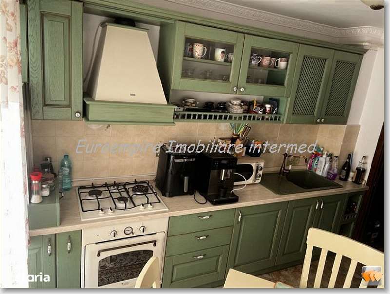 Apartament 3 camere decomandate zona Faleza Nord - Imagine principală: 1/9