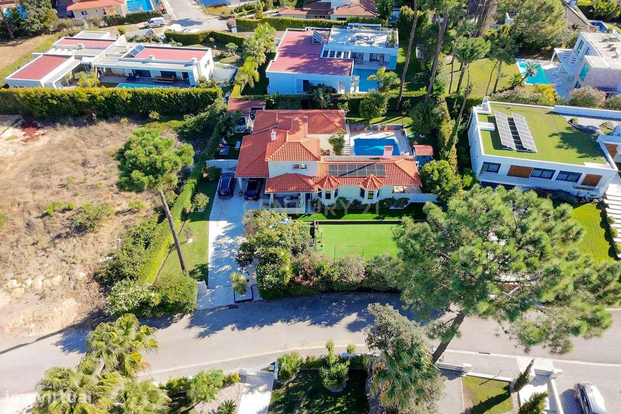 Charme Tradicional • Conforto Moderno • Energia Solar Inteligente (202-1