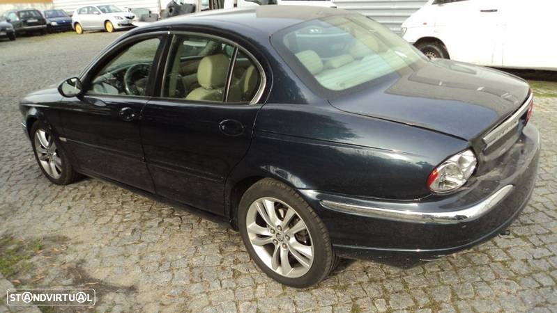 Jaguar X-Type 2.2D Executive 2007 - Para Peças - 9