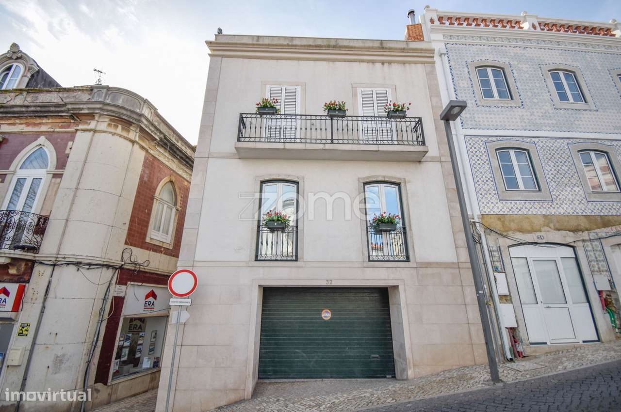 Prédio com 2 apartamentos independentes, totalmente remodelado-13