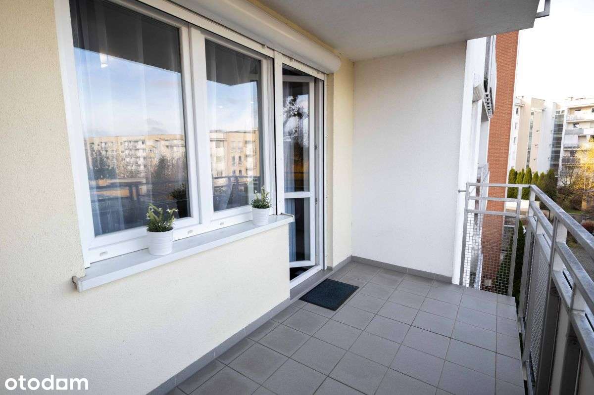 Piękna, przestronna kawalerka-10