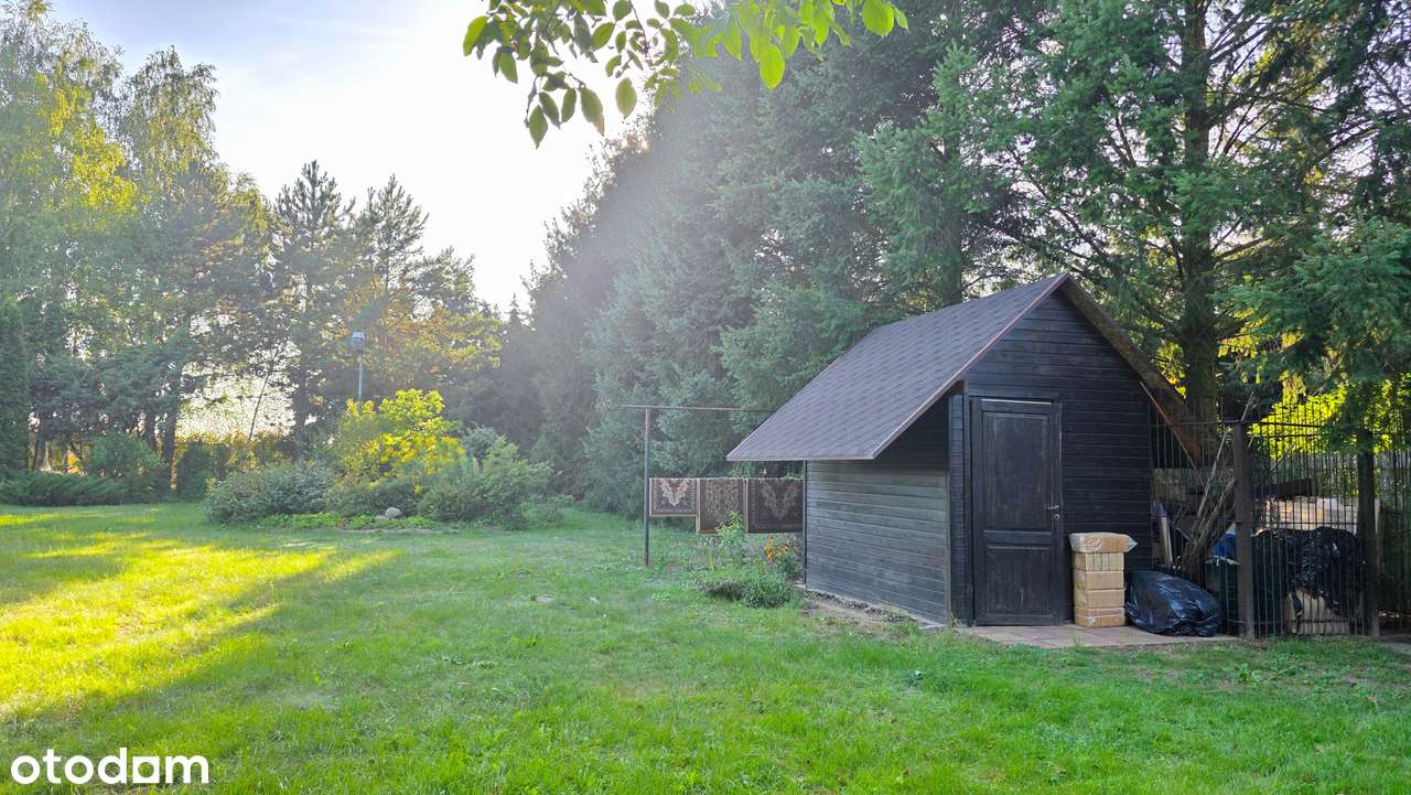 Drewniany dom, Krajobrazowy Park Wzniesień Łódzkich, Ługi-16