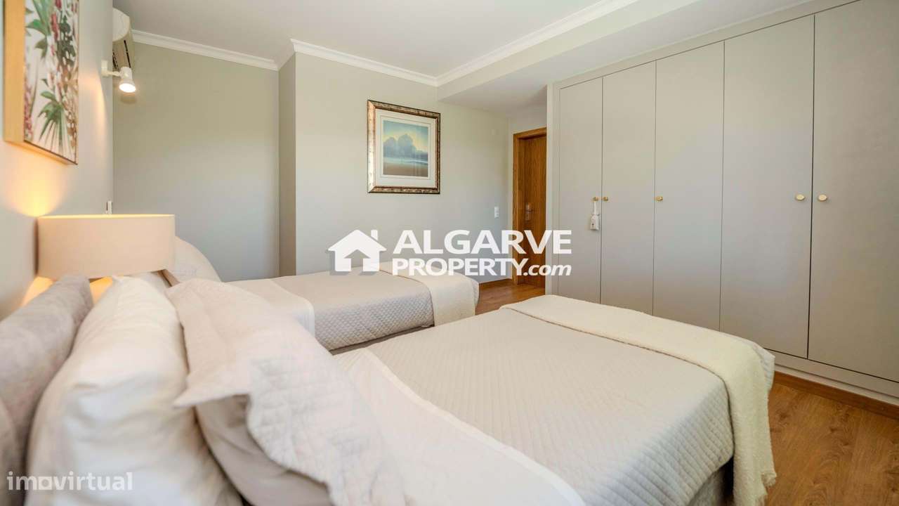 Bonita moradia V4 dentro do campo de golfe e perto de todas as comodid-19