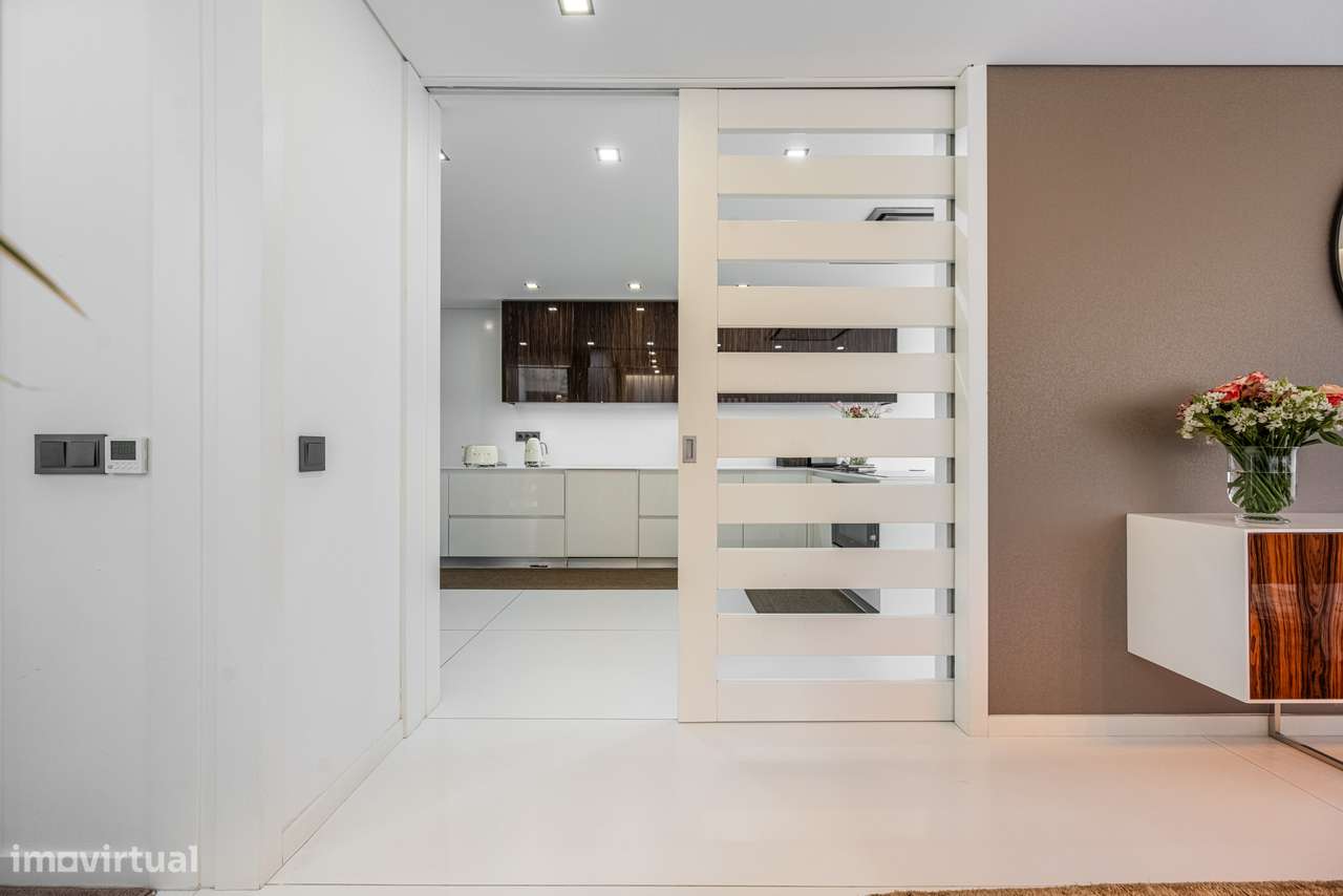 Moradia T4 com Rooftop Panorâmico e Piscina Privativa em GUIMARÃES-16
