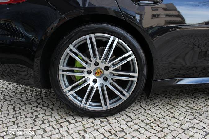 Porsche Panamera - 16