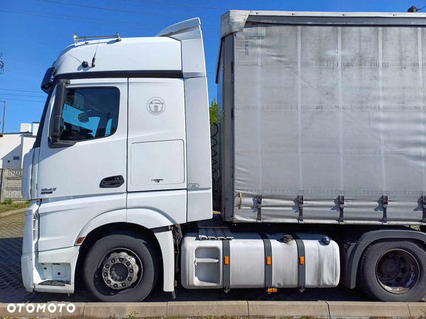 Mercedes-Benz ACTROS 1842 - 4