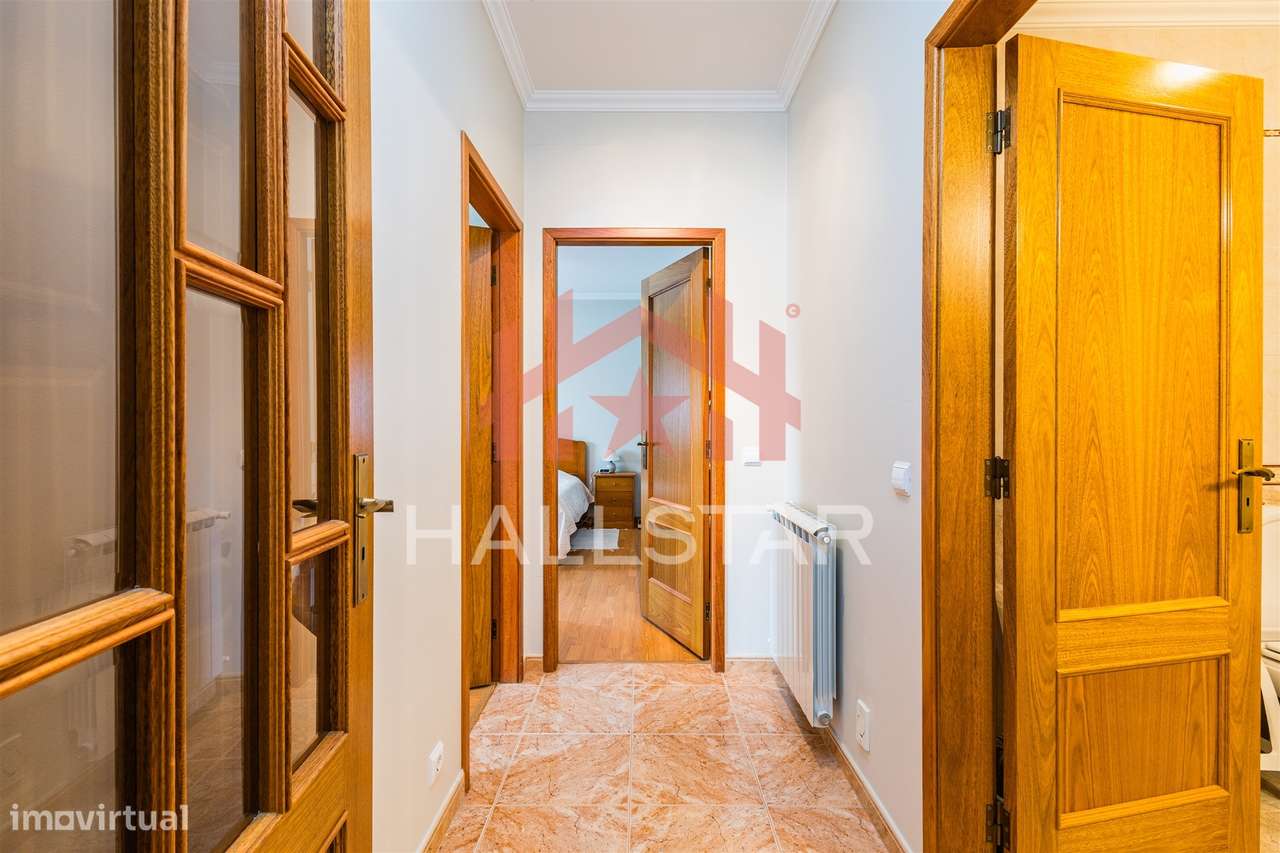 Apartamento T2 / Vistas Desafogadas / Nazaré - Grande imagem: 4/26