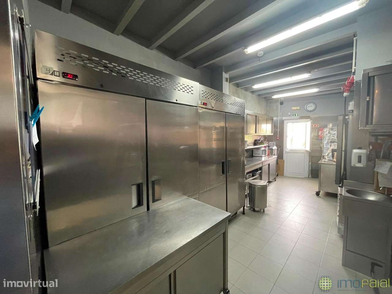 Negócio/Habitação T2-20