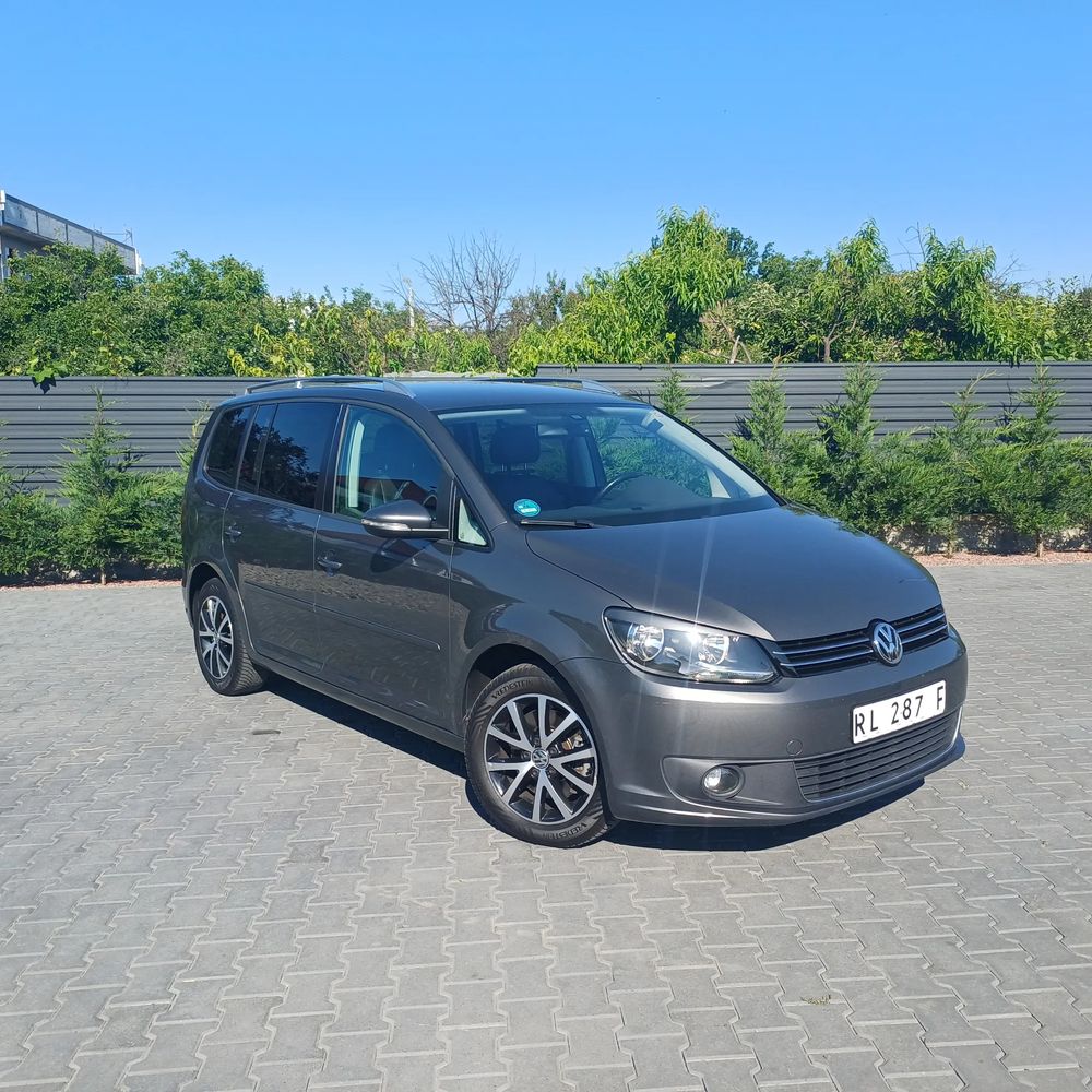 Volkswagen Touran 2.0 TDI DPF Highline 2013