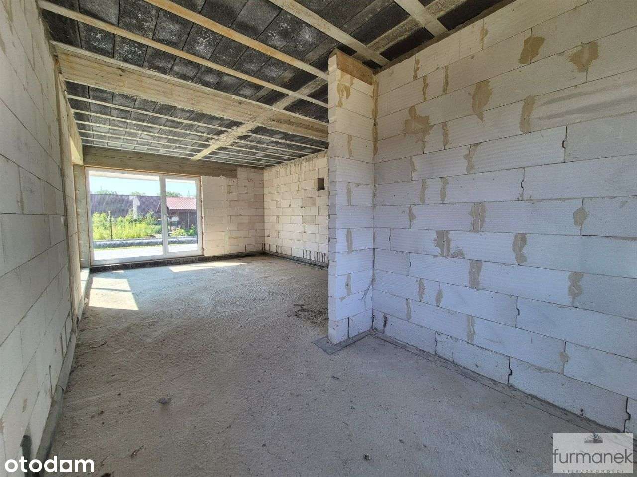 Nowoczesny dom jednorodzinny na nowym osiedlu-17