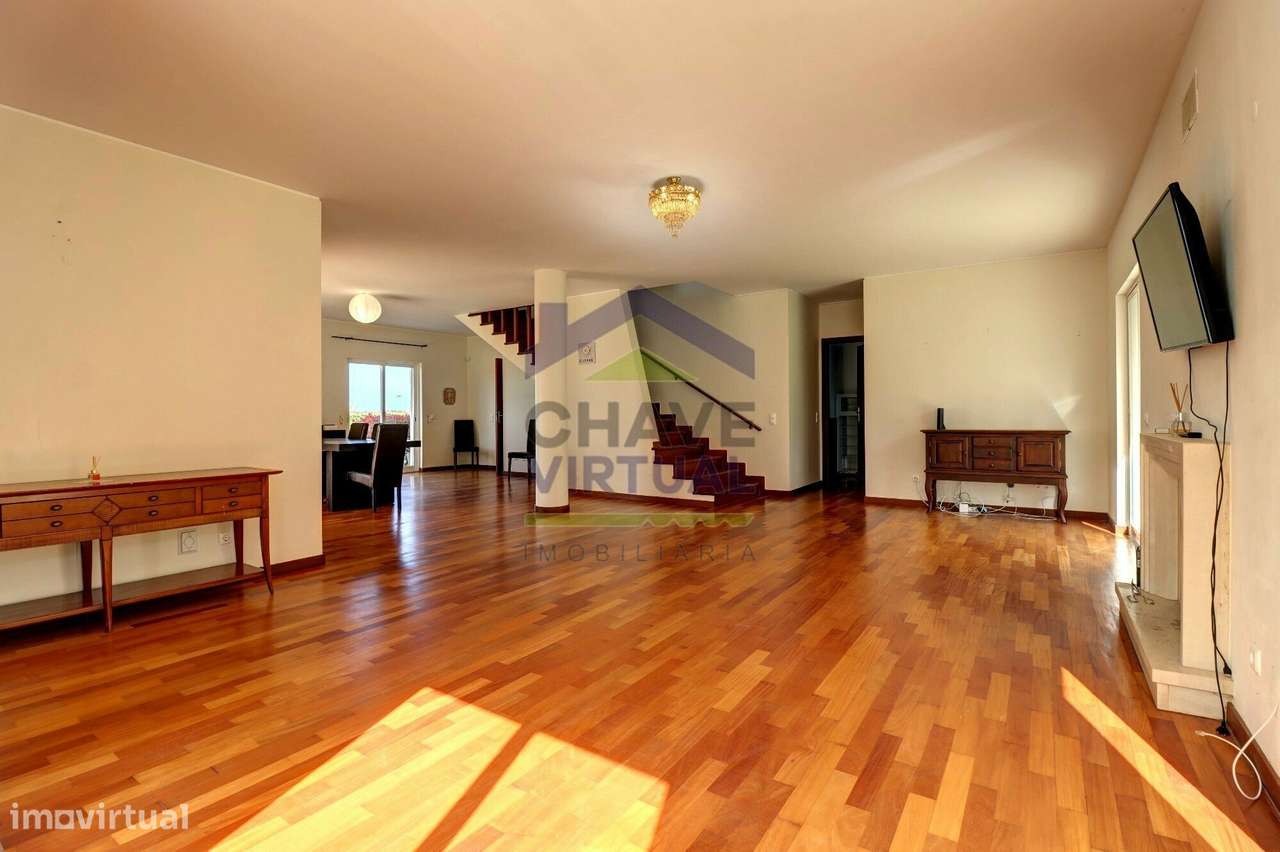 Excelente Moradia V4 Condomínio Privado Torres Vedras - Grande imagem: 5/49