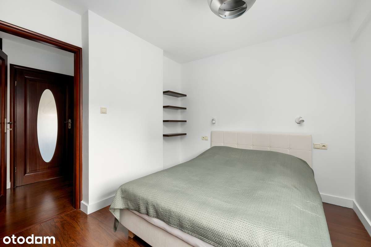 Apartament w świetnej lokalizacji, blisko Centrum, 3/4 pokoje .-10