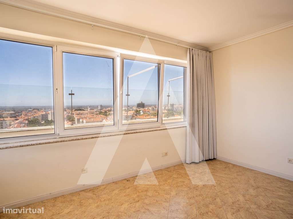 Apartamento T4 com Terraço de 90 m² no Centro de Aveiro-37