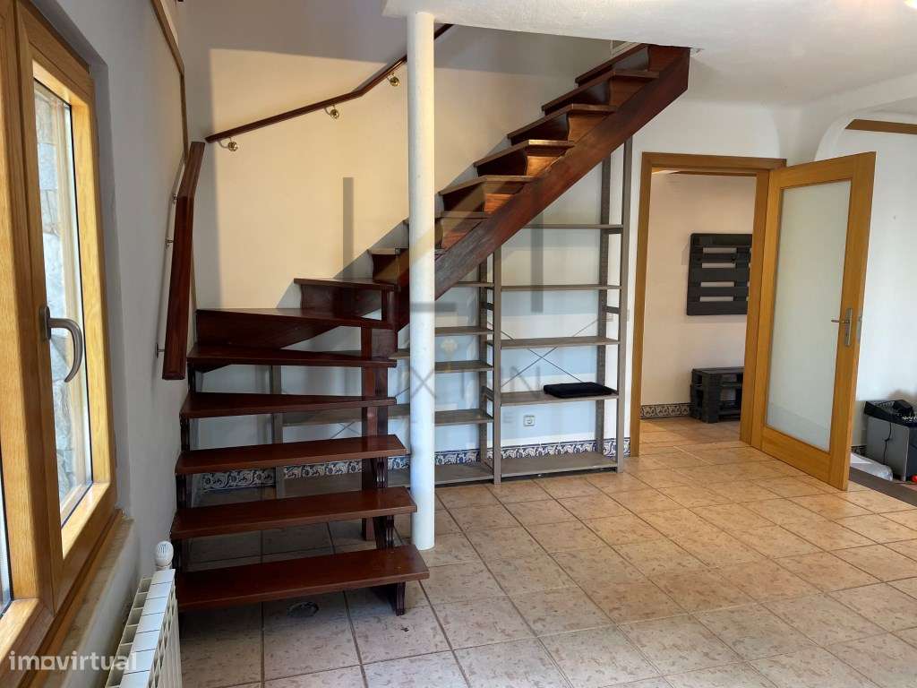 Moradia T4 com piscina e jardim, na Aldeia Grande, Setúbal-6