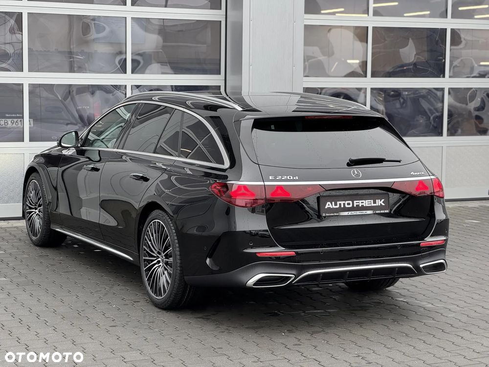 E220d 4Matic kombi, Linia AMG Advanced Plus, Kamera 360, Hak