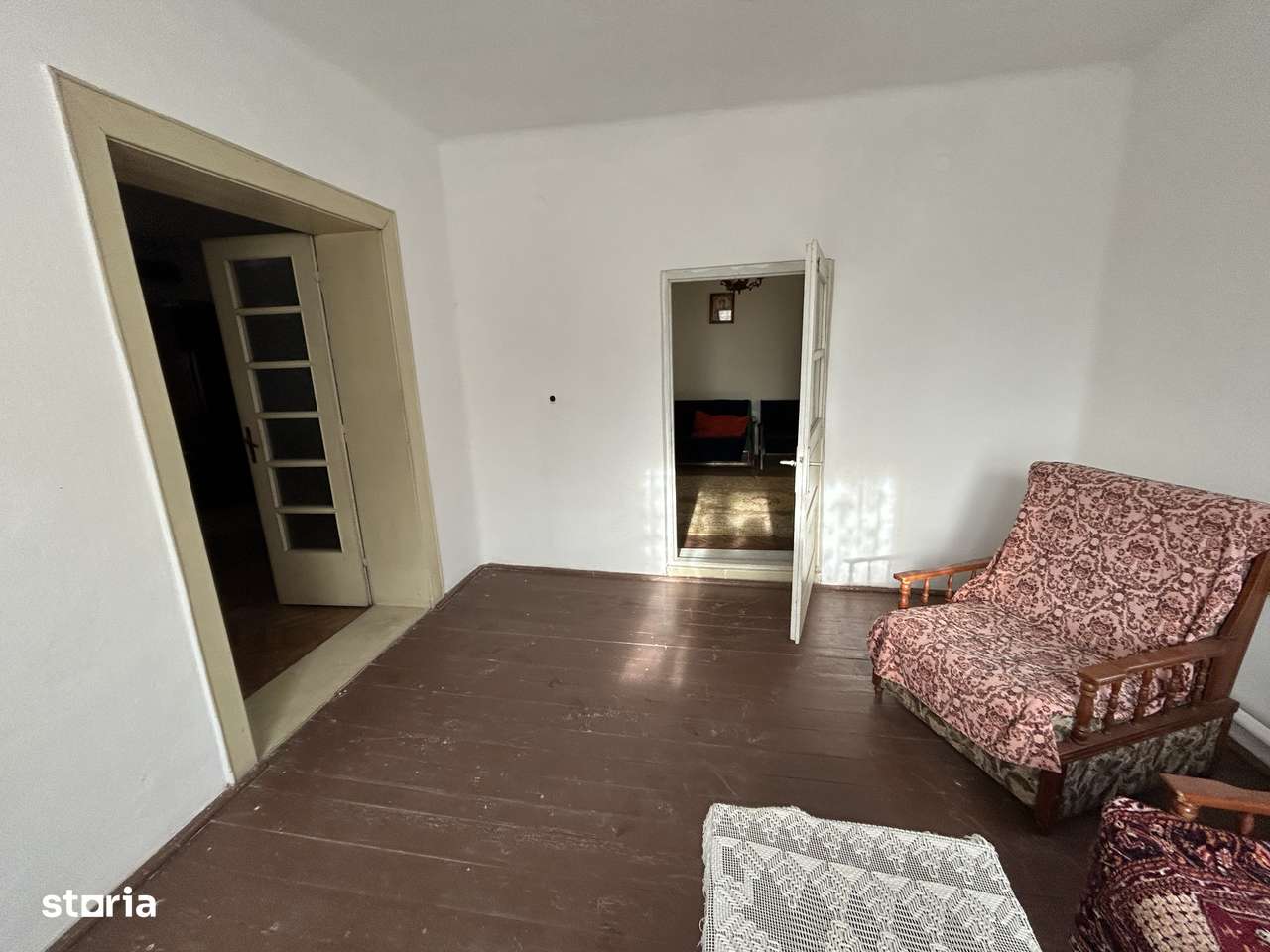 Vand casa mare 4 cam. Mandruloc, st.1.484 mp. sc.160,toate utilitatile-12