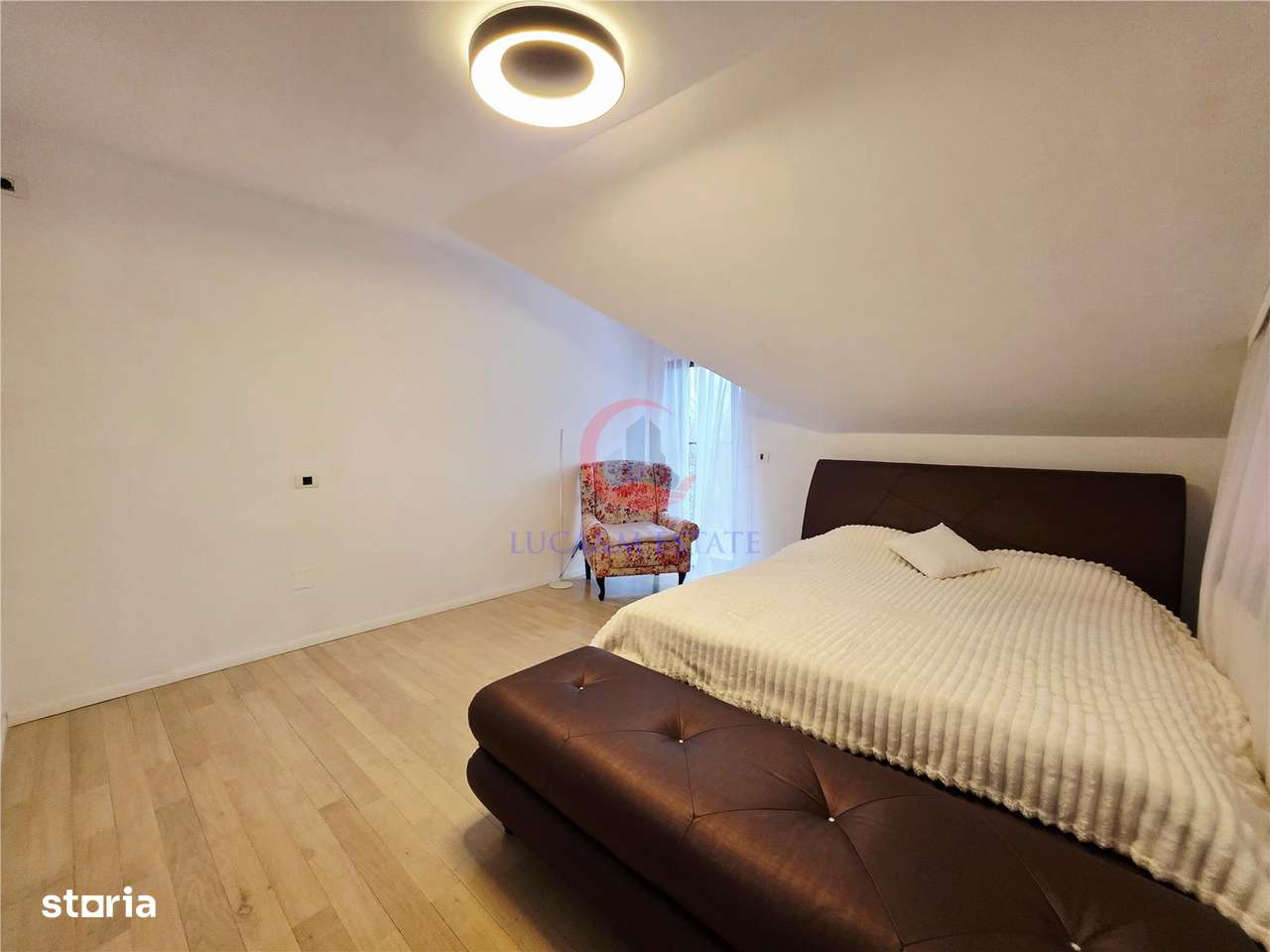 Vila, Cerneteaz, Teren Generos, Casa de Oaspeti, Beci, Garaj-14