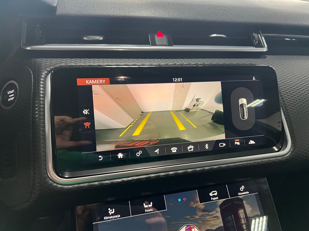 Land-Rover Range-Rover-Velar