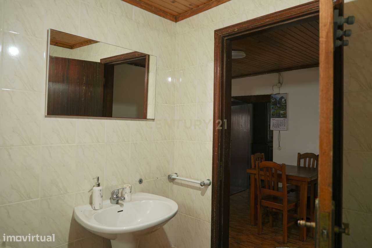 Moradia T1 com Potencial Único na Fajã Grande – Ilha das Flores-7
