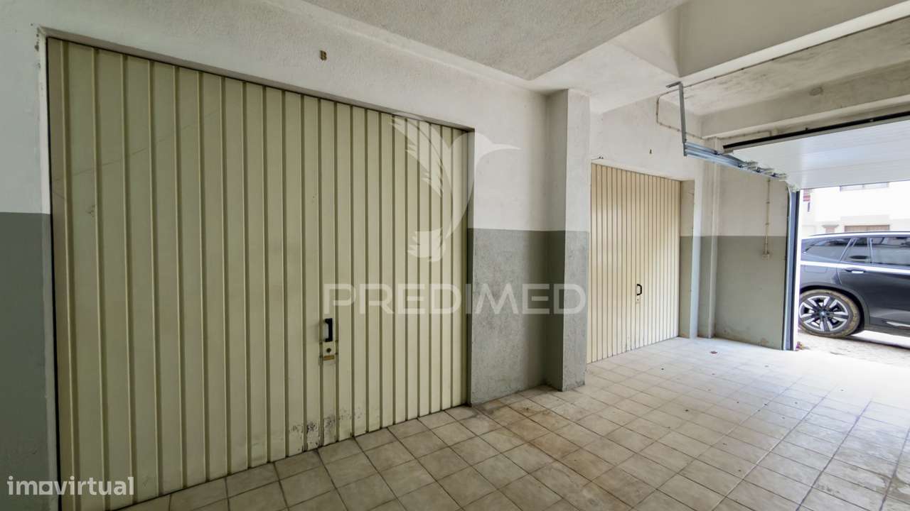 Garagem Pragal, Almada - Grande imagem: 4/12