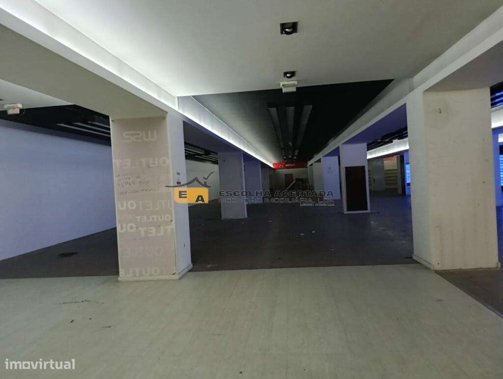 LOJA EM CENTRO EMPRESARIAL - Grande imagem: 3/6