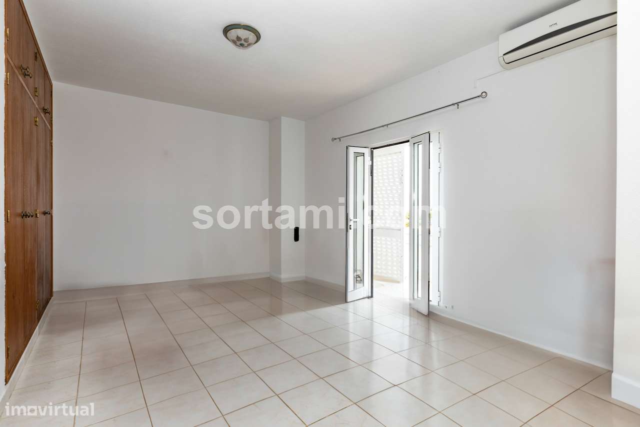 Moradia Geminada T3+1 Venda em Guia,Albufeira - Grande imagem: 5/18