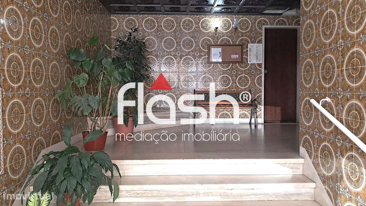 T2 Remodelado com elevador e arrecadação na Figueirinha -Oeiras-27