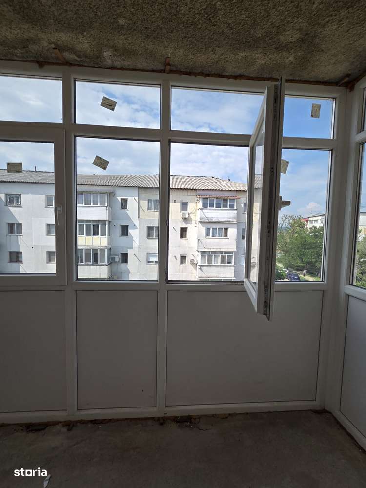 Apartament 2 camere semidecomandat zona ANAF - Adjud-3