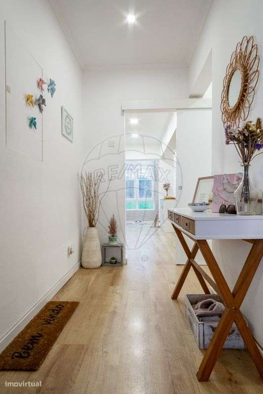 Apartamento T2- Totalmente remodelado-15