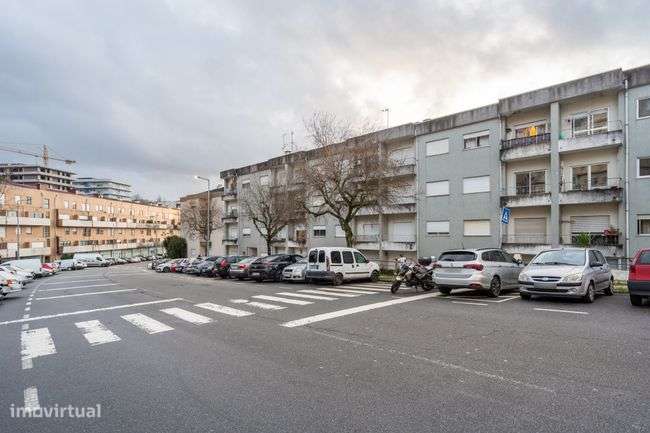 Apartamento T2 renovado, situado na freguesia de Real-10