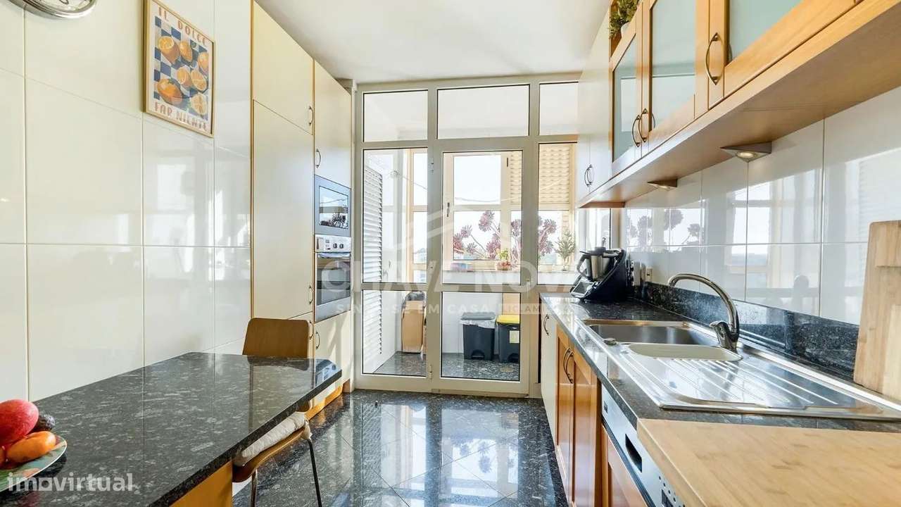 Apartamento T2 c/ Lugar de Garagem em Canidelo-15