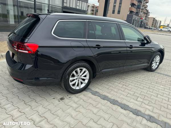 Volkswagen Passat Variant 2.0 TDI SCR DSG Comfortline - 13