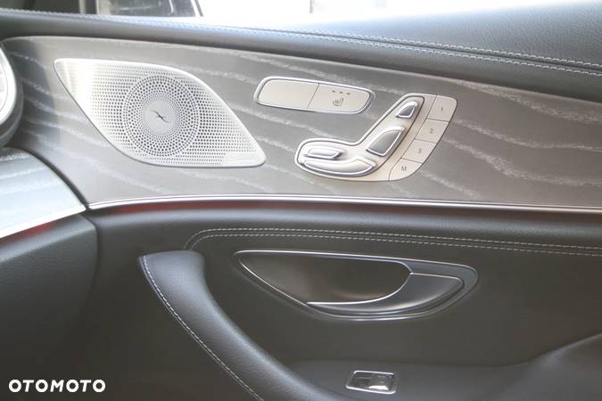 Mercedes-Benz CLS 350 d 4-Matic 9G-TRONIC - 22