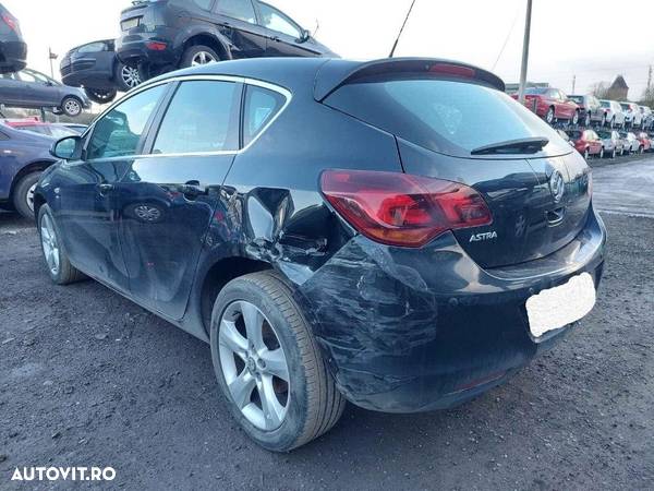 Capota Opel Astra J 2011 HATCHBACK 1.4i A14XER - 4