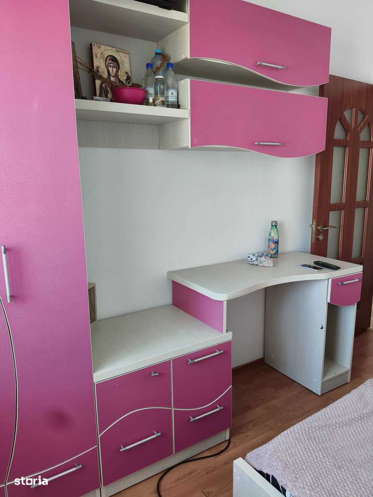 Km 4.5 ,3 camere la mansarda,56 mp preț 72.500 euro