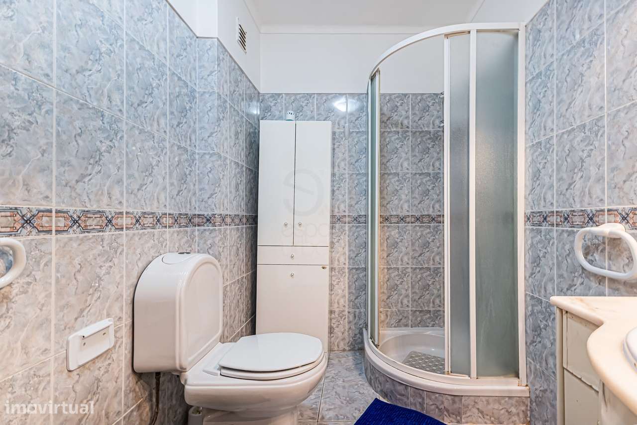 A. Pêra - Apart. 2 Quartos - Garagem - 150 Metros da Praia-8