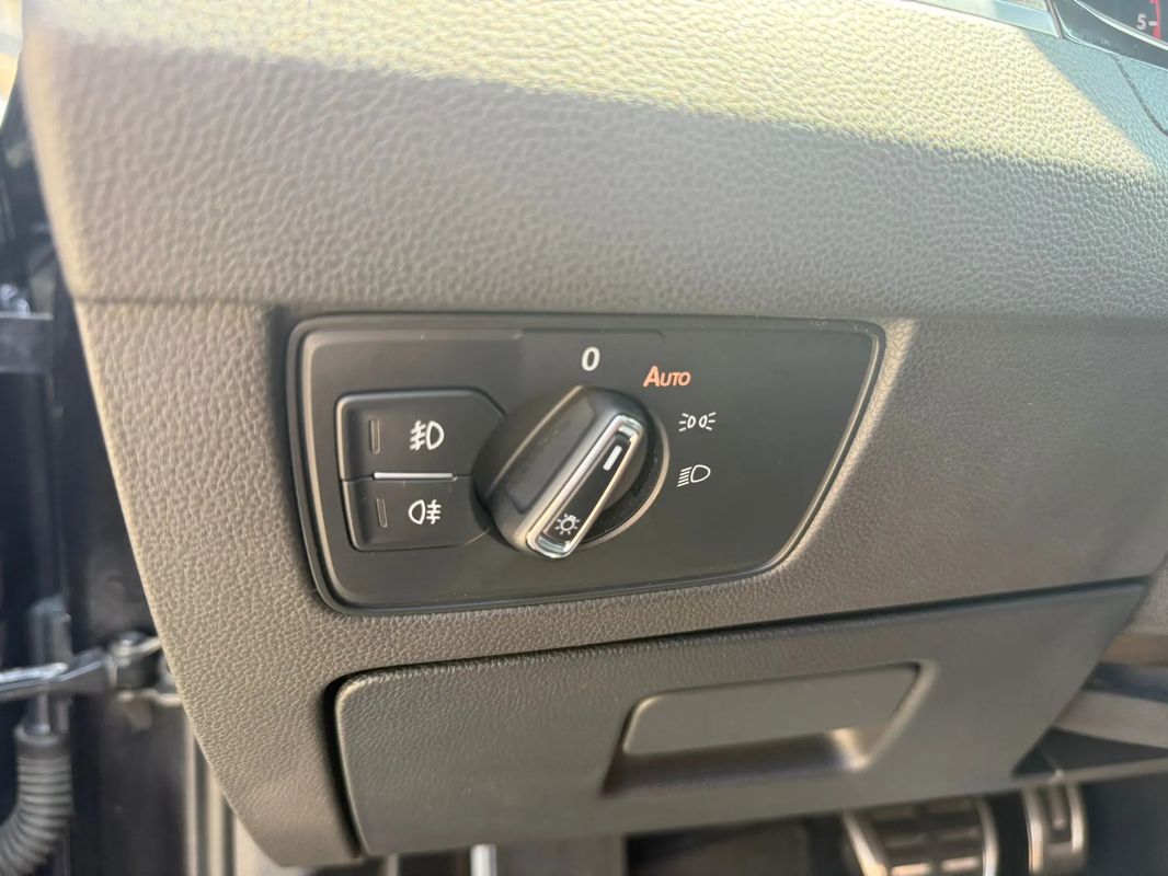 Volkswagen Passat 2.0 TDI DSG R Executive - 34
