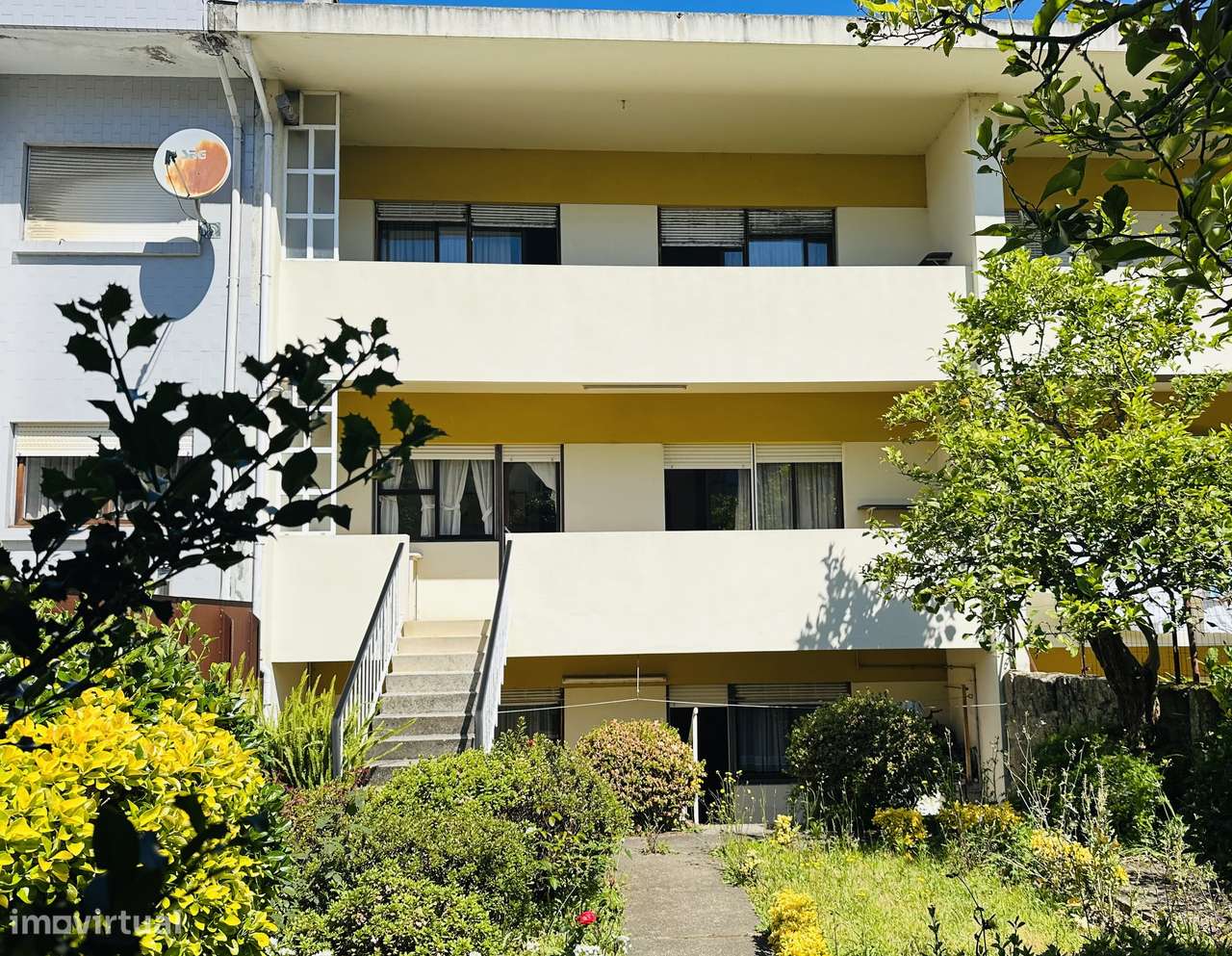 Moradia T6 de charme com muito potencial ao Parque da Prelada (Porto)-16