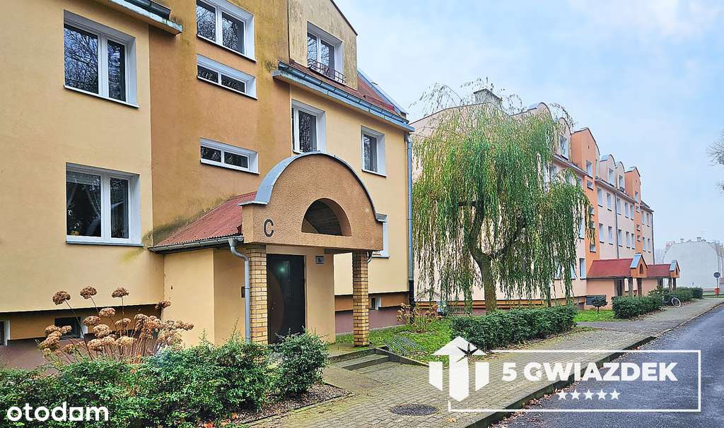 4 pokoje• duży balkon• I piętro• super lokalizacja-17