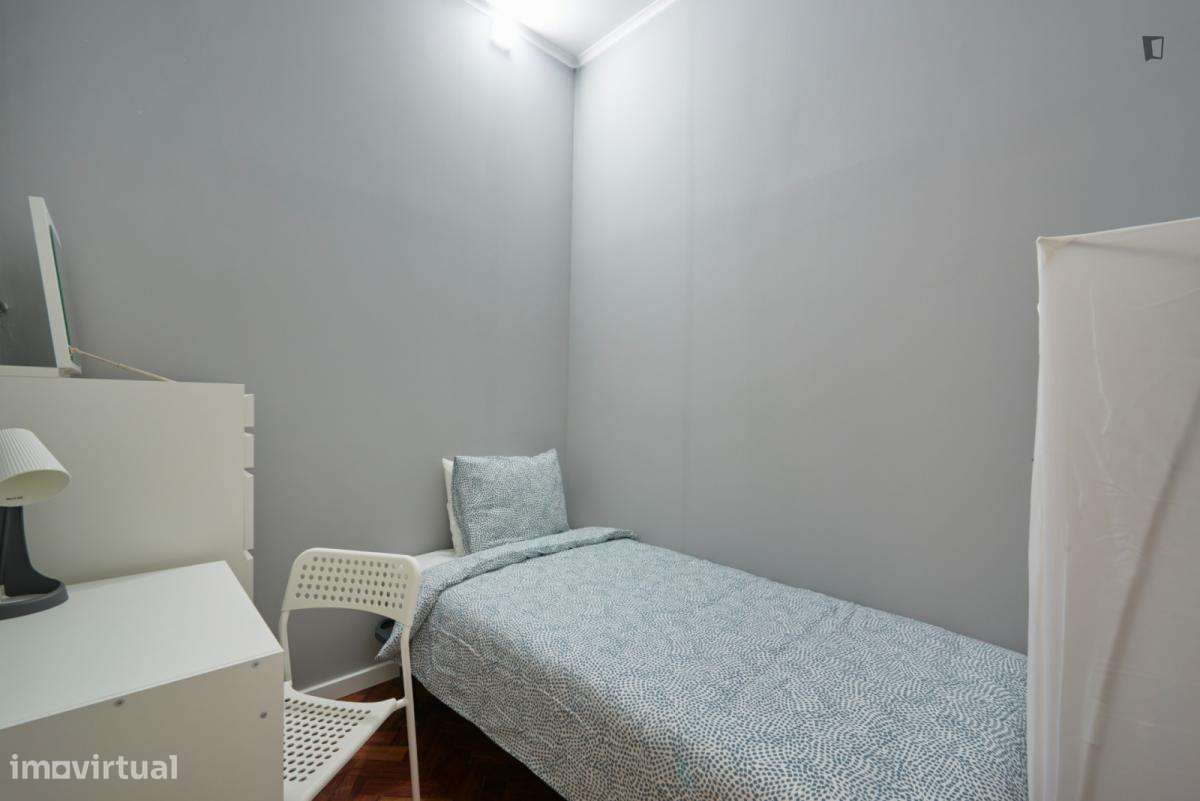 Quarto - localizado em Saldanha Lisbon - Grande imagem: 4/7