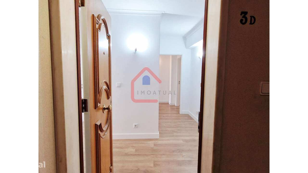 Apartamento T3 em Benfica-7