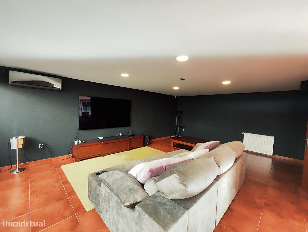 Vende-se moradia de luxo-39